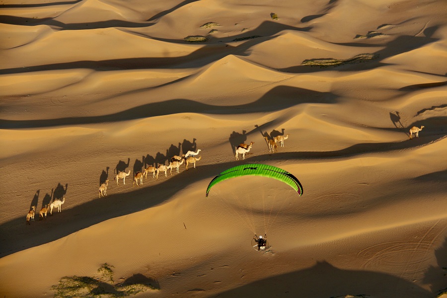 Karen Skinner paramotor Dubai